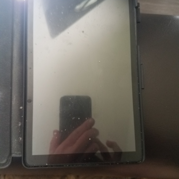 TCL Tablet - Picture 3 of 3